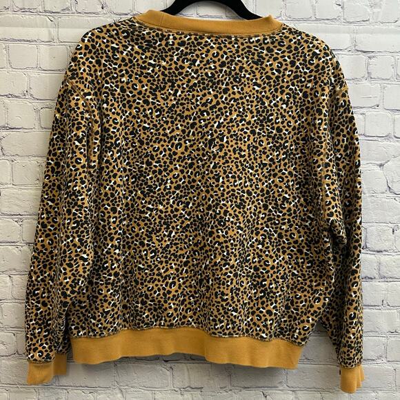 Nike Sportswear Leopard Print Crewneck Sweater Center Logo Small Pullover - Picture 4 of 7